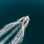 Kupujesz jacht po raz pierwszy? Tyle naprawdę kosztuje luksusowy jacht motorowy w Polsce